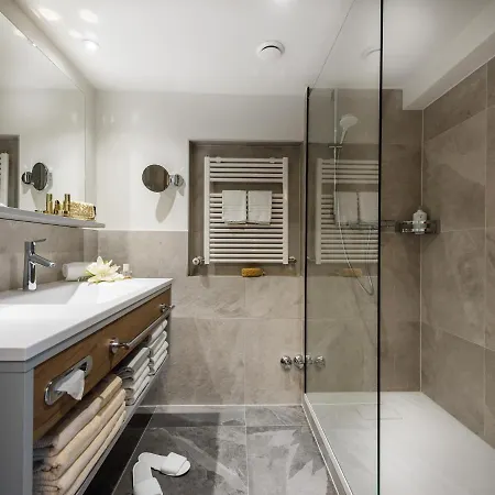 Aktiv- & Gesundheitsresort Gxund - Thermeneintritt Inklusive Aparthotel 4*