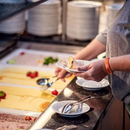 Aparthotel Aktiv- & Gesundheitsresort Gxund - Thermeneintritt Inklusive 4*