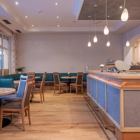 Aktiv- & Gesundheitsresort Gxund - Thermeneintritt Inklusive 巴特霍夫加施泰因