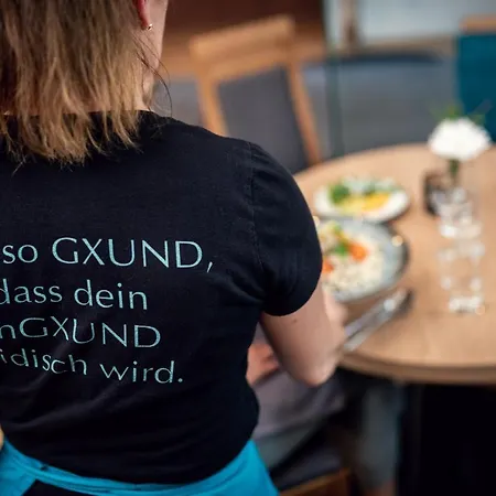 Aktiv- & Gesundheitsresort Gxund - Thermeneintritt Inklusive شقة فندقية باد هوفغاستين