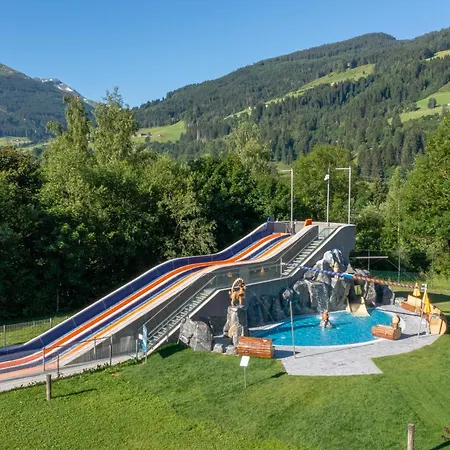 Aparthotel Aktiv- & Gesundheitsresort Gxund - Thermeneintritt Inklusive 4*