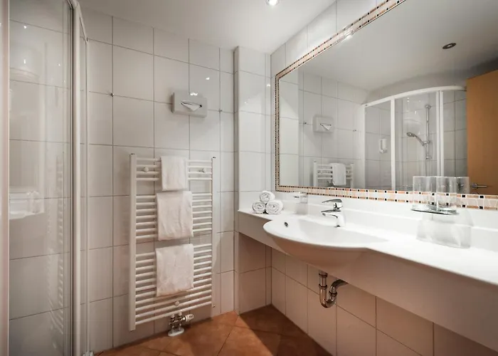 Aktiv- & Gesundheitsresort Gxund - Thermeneintritt Inklusive Bad Hofgastein