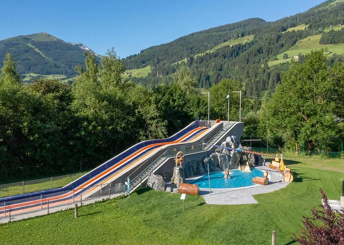 アパートホテル Aktiv- & Gesundheitsresort Gxund - Thermeneintritt Inklusive 4*